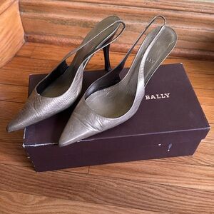 Bally Gold Sling Back Heels